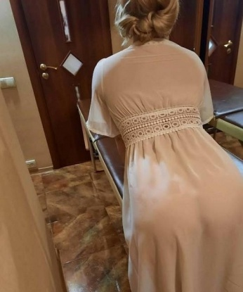 Живу в сердце столицы, в Москве, и готова встретиться с щедрым джентльменом для приятного времяпровождения 💋
Мои услуги настолько разнообразны, что ты никогда не пожалеешь о своем выборе. От классического эскорта и сопровождения на мероприятия до ярких ролевых игр и бурного секса - я готова удовлетворить все твои желания 🔥
Фото в моем объявлении - это лишь малая часть моей невероятной сексуальности. Познакомиться со мной лично - значит окунуться в мир страсти и наслаждений, о которых ты даже не мог себе представить 😈
Обо мне говорят только лестные отзывы, а мои клиенты всегда возвращаются ко мне снова и снова, чтобы испытать неповторимые эмоции. Прекрасная красотка, горячая милфа, приятельница на весь вечер - я могу быть тем, кем ты захочешь меня видеть 😉
Не сомневайся и свяжись со мной, и мы воплотим все твои мечты в реальность. Встреча в Москве - это лишь начало незабываемого приключения, которое мы разделим вдвоем. Жду тебя, мой красивый и страстный любовник! 💕 Галя